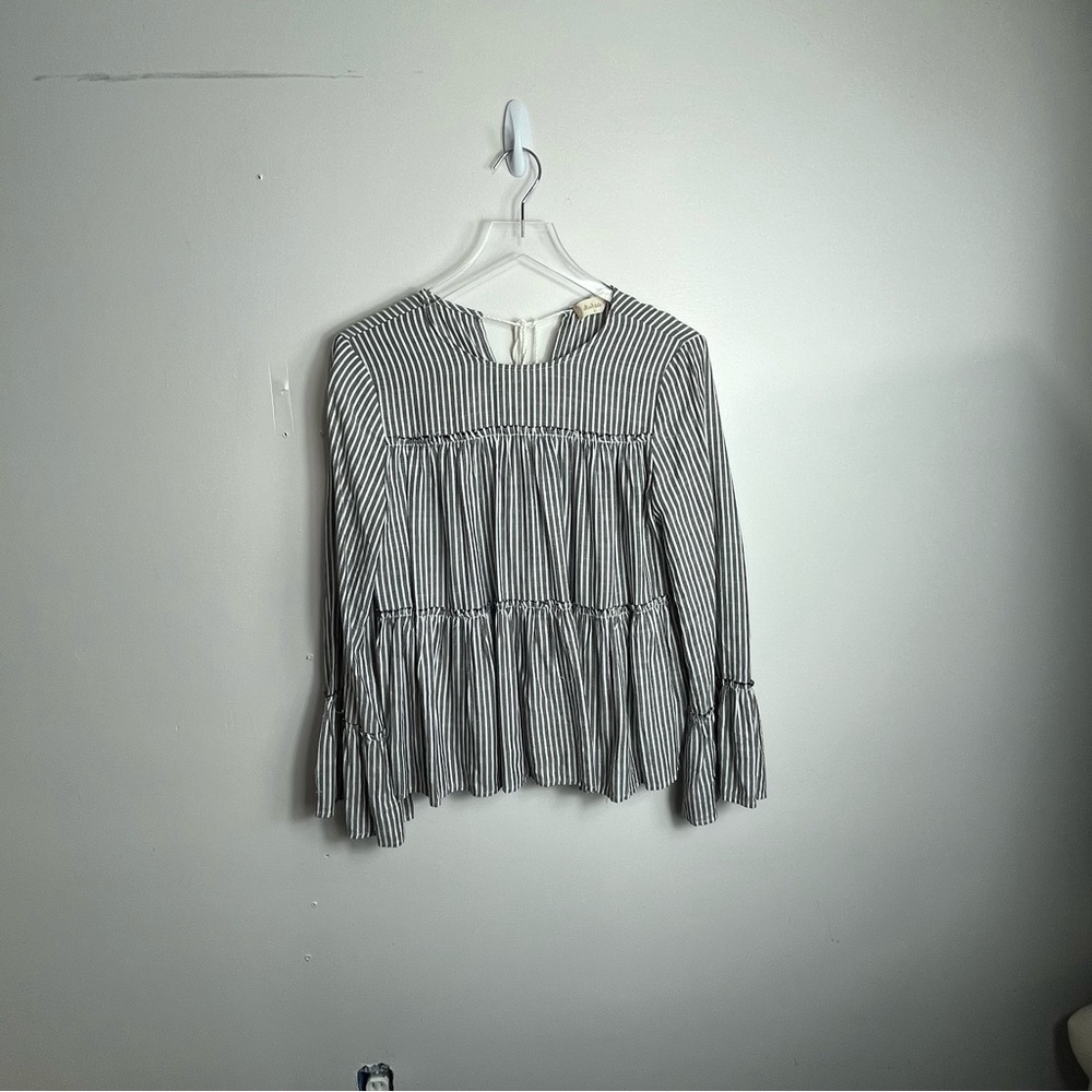 Altar'd State Boho Tassel Tie Bell Sleeve Peasant Blouse size small 1520
